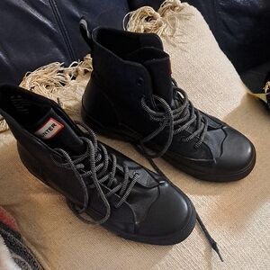 Hunter M7/W9 Unisex Hi Top Sneakers